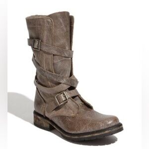 Steve Madden “Banddit Buckle” Boot- Womens size 10 - color- distressed grey